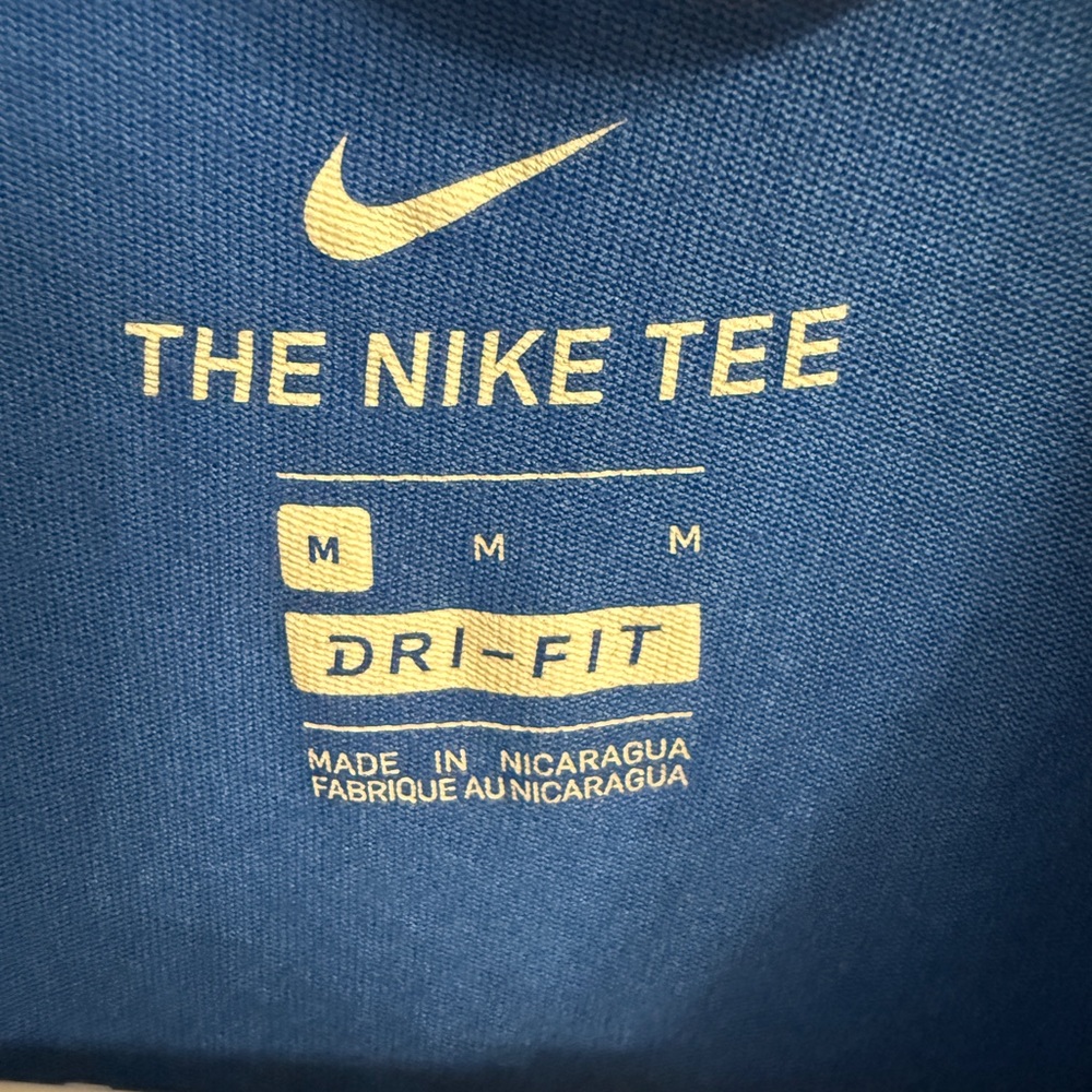 Nike Dri-fit Medium T-shirt - Picture 2 of 4